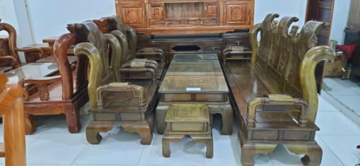 Bộ bàn ghế Tần Thủy Hoàng gỗ Mun đuôi công ở Quy Nhơn
